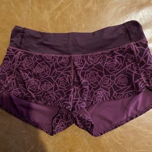Lulu lemon size 6 shorts